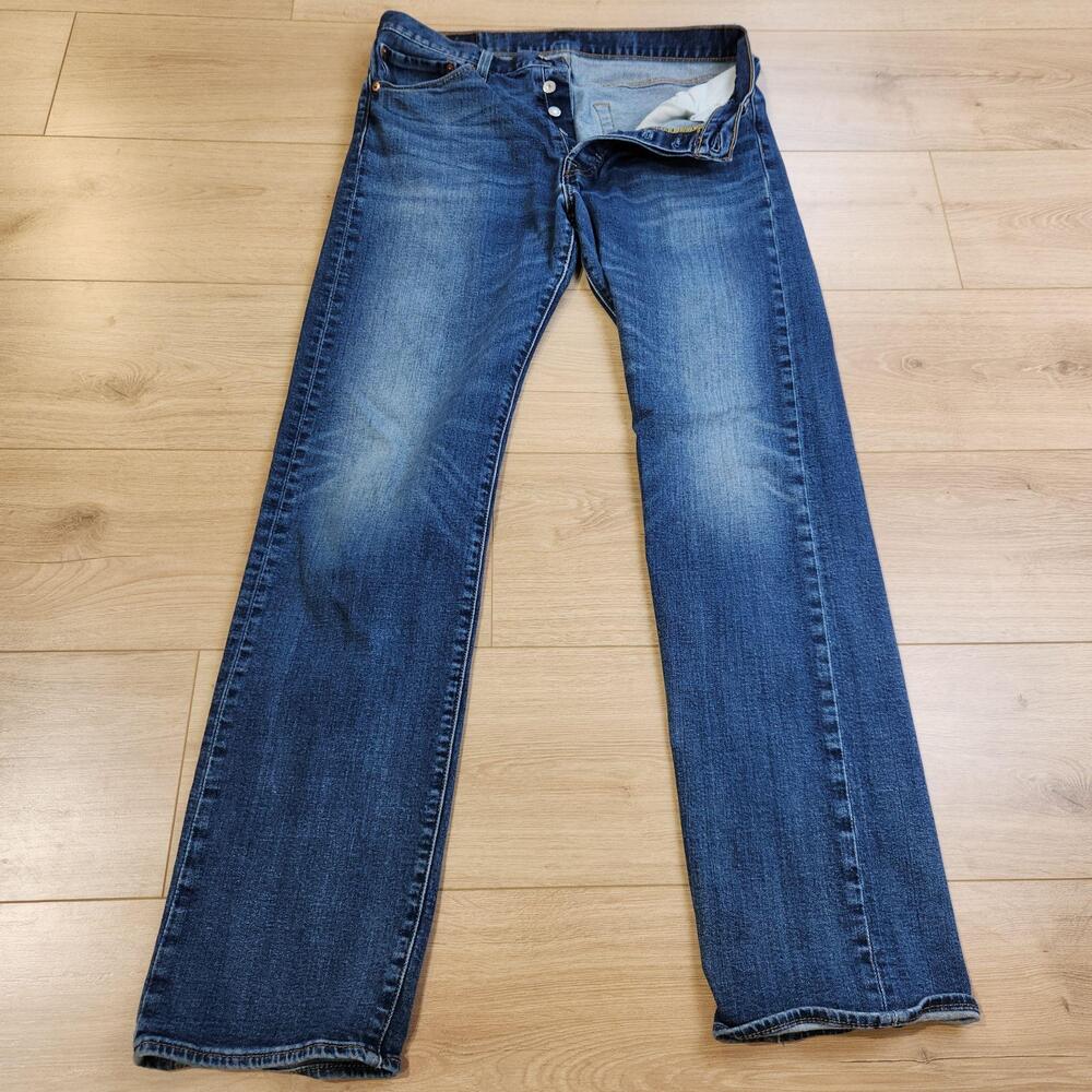 Levis 501 Jeans Mens 32x34 Blue Medium Wash Button Fly Straight Denim Stretch